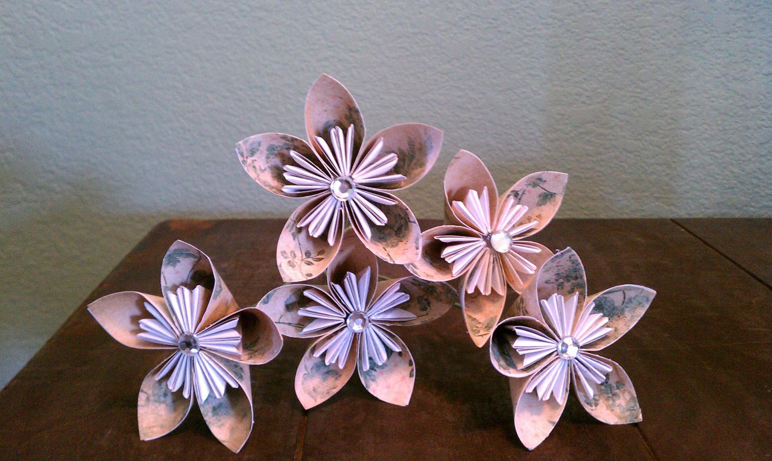 Cream Paper Flowers w  Stems, 5 Origami, Wedding Bouquet