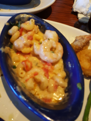 Seafood Restaurant «Red Lobster», reviews and photos, 333 SouthTowne East Mall Dr, Wichita, KS 67207, USA