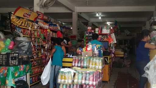 Super Eco, 18 de Marzo 41, Diaz Ordaz, 96690 Agua Dulce, Ver., México, Supermercado | VER