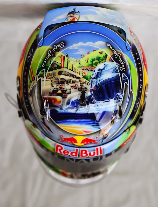 шлем Себастьяна Феттеля для Гран-при Бразилии 2013