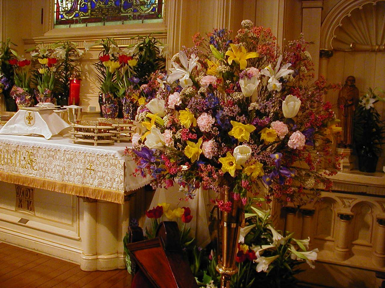 Church-Wedding-Flower-