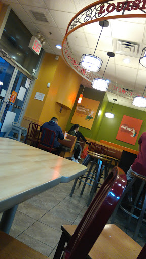 Chicken Restaurant «Popeyes», reviews and photos, 6013 7th Ave, Brooklyn, NY 11220, USA