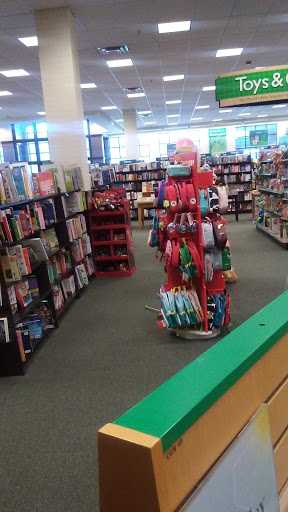 Book Store «Barnes & Noble», reviews and photos, 1245 NY-300, Newburgh, NY 12550, USA