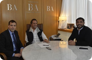 Daniel Scioli y Juan Pablo de Jesús dialogaron por más de una hora en la sede de la entidad bancaria, en compañía del intendente municipal de Berazategui, Patricio Mussi