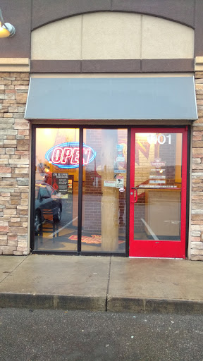 Pizza Restaurant «Toppers Pizza», reviews and photos, 1101 S Front St, Mankato, MN 56001, USA