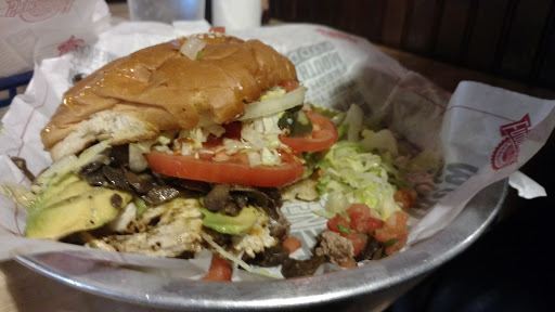 Hamburger Restaurant «Fuddruckers», reviews and photos, 1592 Rockville Pike A, Rockville, MD 20852, USA
