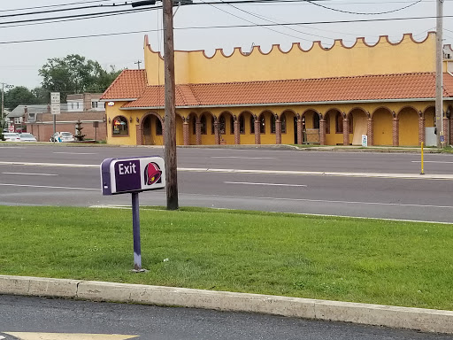 Mexican Restaurant «Taco Bell», reviews and photos, 4640 Jonestown Rd, Harrisburg, PA 17109, USA