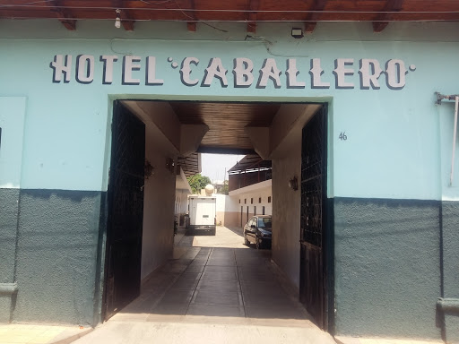 Hotel Caballero, Reforma 46, Centro, 60570 Aguililla, Mich., México, Alojamiento en interiores | MICH