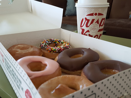 Bakery «Krispy Kreme Doughnuts», reviews and photos, 6990 E Broad St, Columbus, OH 43213, USA