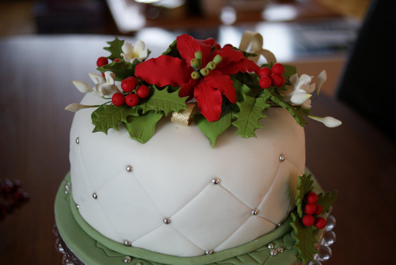 Winter Wedding Cake     holly