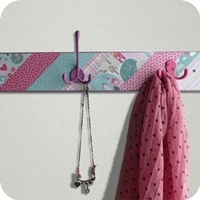 18---craft-asylum---Coat-Rack-with-s[1]