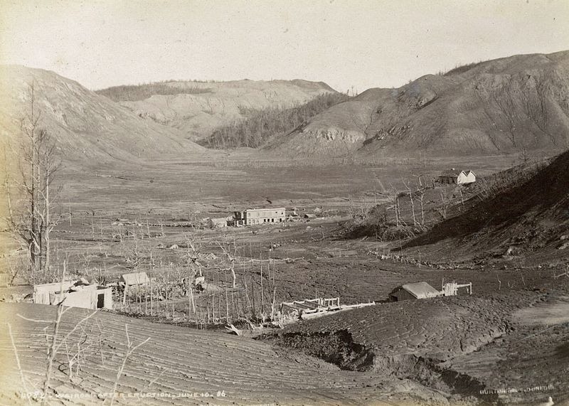 pink-and-white-terraces-after-11