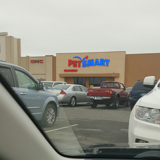 Pet Supply Store «PetSmart», reviews and photos, 533 S Broad St, Meriden, CT 06450, USA