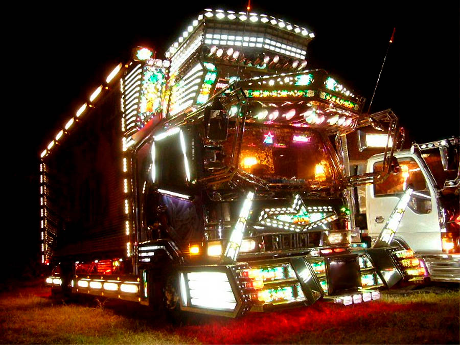 Truck Decoration in Japan
