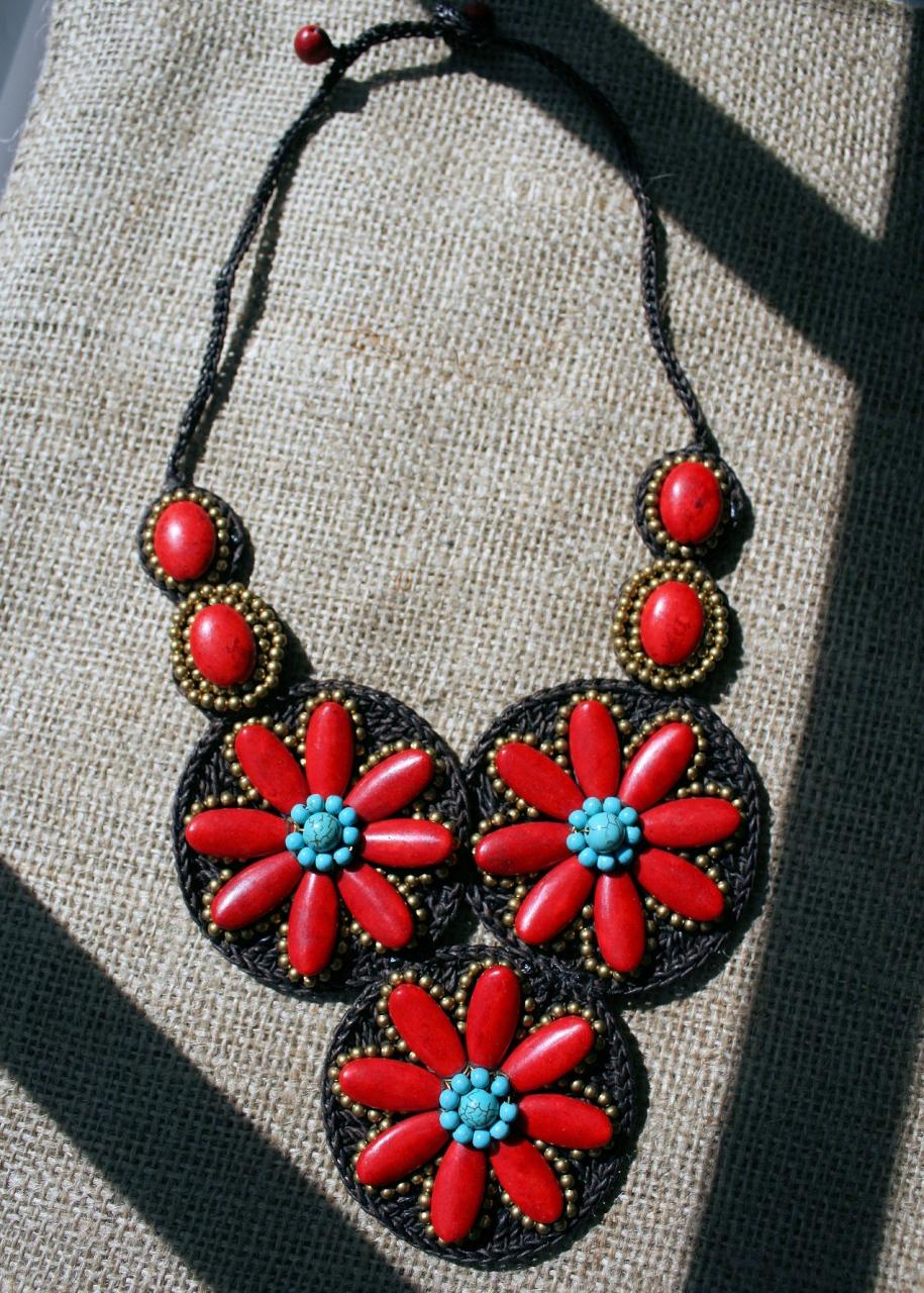 Red Turquoise Statement