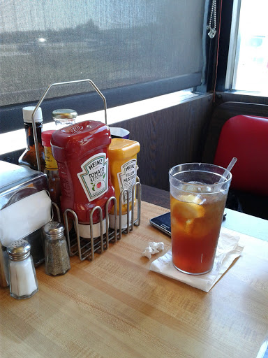 Breakfast Restaurant «Waffle House», reviews and photos, 62 N 400 Center Ln, Dawsonville, GA 30534, USA