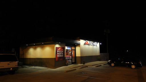 Pizza Restaurant «Pizza Hut», reviews and photos, 113 E Main St, Raymond, MS 39154, USA
