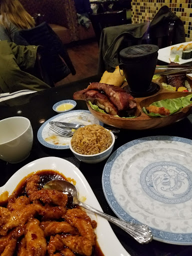 Chinese Restaurant «China Palace Restaurant», reviews and photos, 409 Broad St, Sewickley, PA 15143, USA