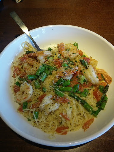 Italian Restaurant «Olive Garden», reviews and photos, 12870 S Cleveland Ave, Fort Myers, FL 33907, USA