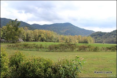 Fall foliage Franklin to Cherokee