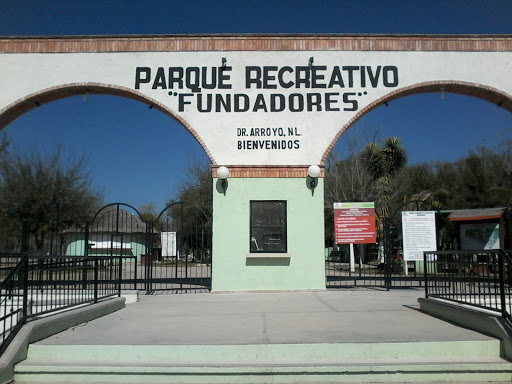 Parque Fundadores, Francisco J. Mina, Centro de Dr.arroyo, Sin Nombre de Col 3, 67900 Dr Arroyo, N.L., México, Parque | NL