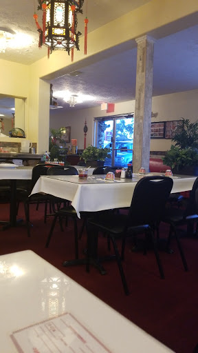 Chinese Restaurant «The Lantern Chinese Restaurant», reviews and photos, 3126 1st St, Bradenton, FL 34208, USA