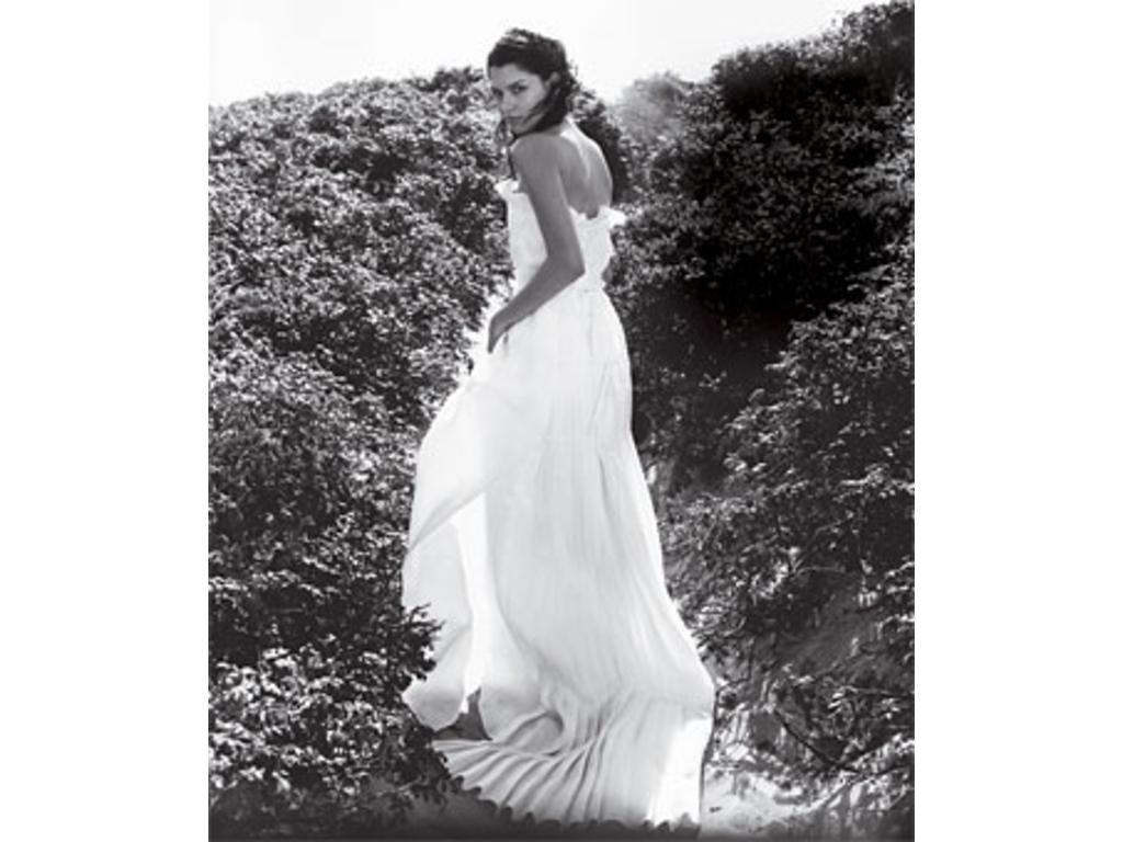 6   Sample Wedding Dresses