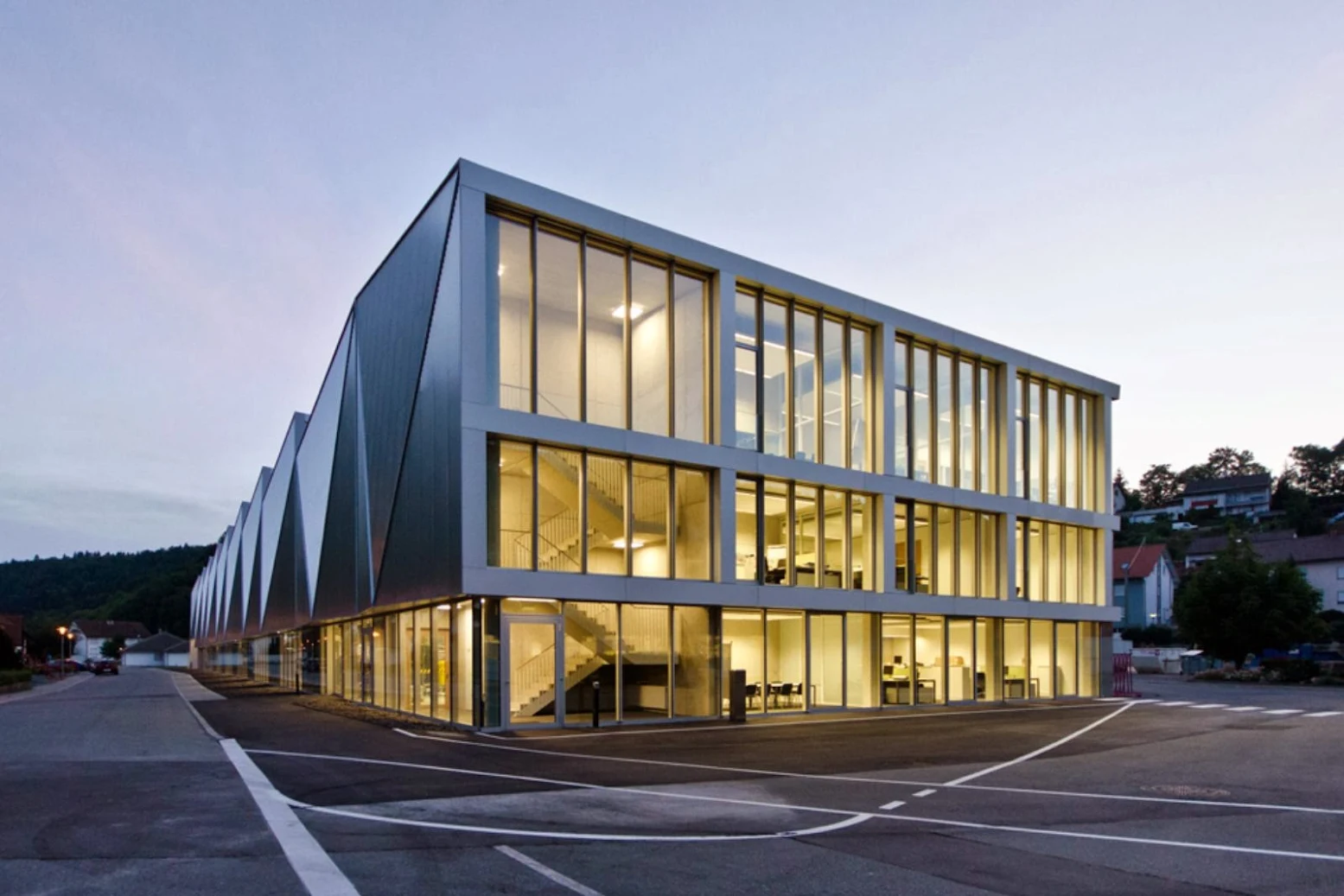 Production Hall Trumpf Hettingen by Barkow Leibinger