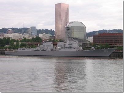IMG_6225 Arleigh Burke-class Destroyer USS Shoup (DDG-86) in Portland, Oregon on June 7, 2009