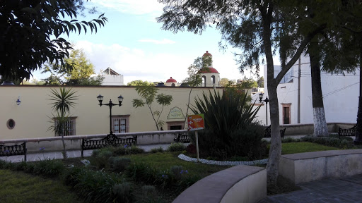 Casa Mexicana Hotel, Jardin Principal #2, Centro, 37910 San Pedro de los Pozos, Gto., México, Hostal | GTO