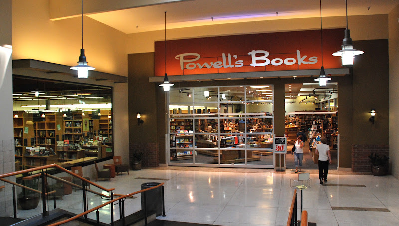 Powell's_Books_at_Cedar_Hills_Crossing,_mall-interior_entrance