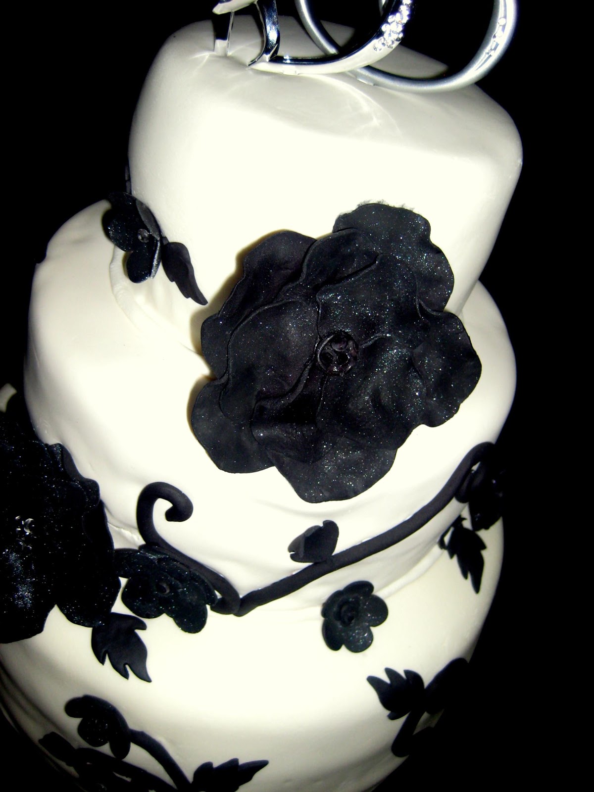 Black & White Wedding Cake