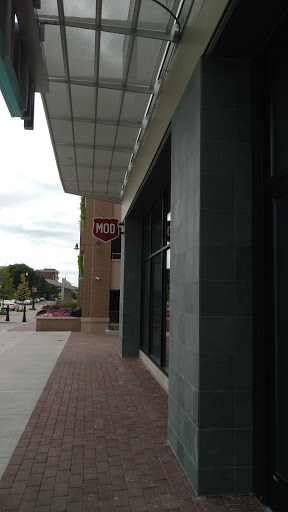 Pizza Restaurant «MOD Pizza», reviews and photos, 4151 N Oakland Ave, Shorewood, WI 53211, USA