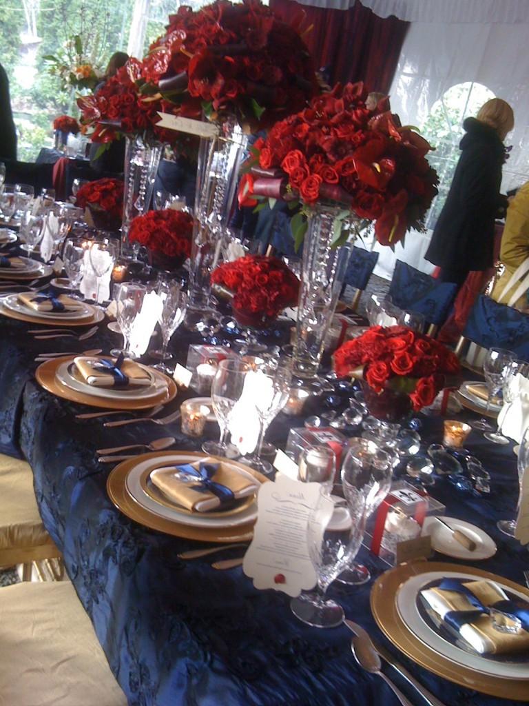 black white red wedding table
