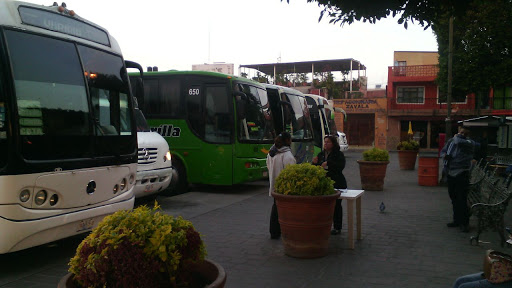Grupo Flecha Amarilla, Calle Coronel Fernando Núñez 7, Zona Centro, 38940 Yuriria, Gto., México, Agencia de excursiones en autobús | GTO