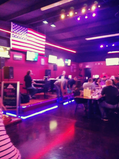 Sports Bar «Hideout Grill and Sports Bar», reviews and photos, 6350 S Interstate 35 East Service Rd, Waxahachie, TX 75165, USA