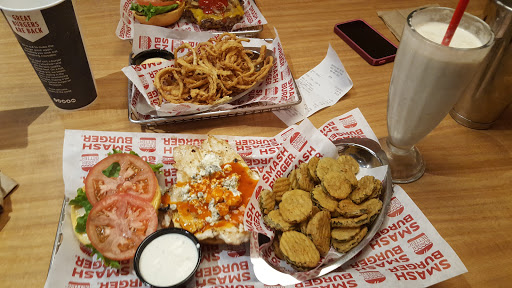 Hamburger Restaurant «Smashburger», reviews and photos, 4828 Edgmont Ave, Brookhaven, PA 19015, USA