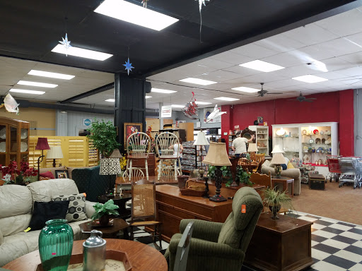 Thrift Store «Hillcrest Thrift Shop», reviews and photos