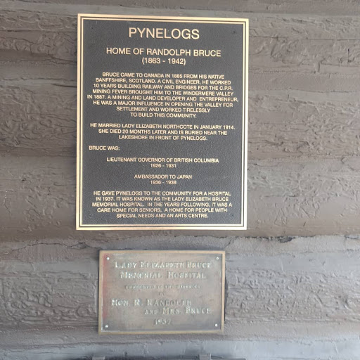 PYNELOGS HOME OF RANDOLPH BRUCE (1863 - 1942) BRUCE CAME TO CANADA IN 1885 FROM HIS NATIVE BANFFSHIRE, SCOTLAND. A CIVIL ENGINEER, HE WORKED 10 YEARS BUILDING RAILWAY AND BRIDGES FOR THE C.P.R....