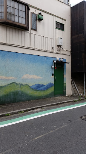 green mounts mural