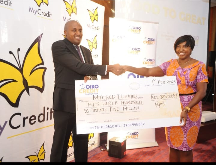 L-R) MyCredit Managing Director Mr Wangaruro Mbira Receives Cheque From OikoCredit Regional Director Africa Region Caroline Mulwa during the signing agreement for ksh. 325 million from OikoCredit to MyCredit for onward lending to SMEs who are are doing trading business. The event was held at Capital Club in Nairobi on February 1st, 2023