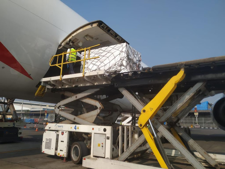 The first batch of vaccines, 1-million doses, departed India on Sunday, bound for OR Tambo International Airport. These will be used to vaccinate healthcare workers. The first vaccination is due to take place within 10-14 days, after the consignment has been checked and cleared.