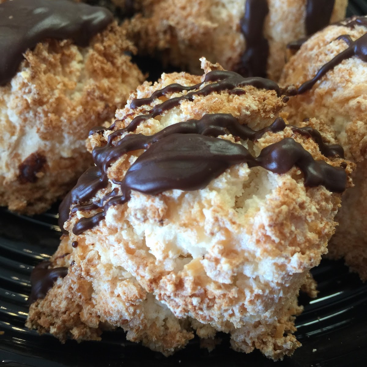 Gluten-free coconut macaroons