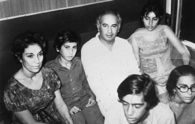 Excerpt that details the murder of Mir Murtaza Bhutto from FATIMA BHUTTO’s much-awaited family memoir