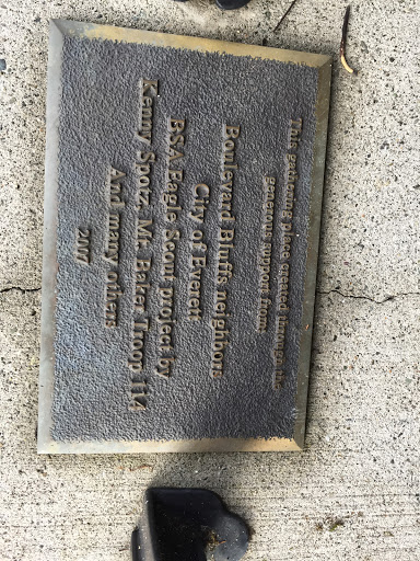 This gathering place created through the generous support from  Boulevard Bluffs neighbors City of Everett BSA Eagle Scout project by Kenny Spotz, Mt. Baker Troop 114 And many others 2007