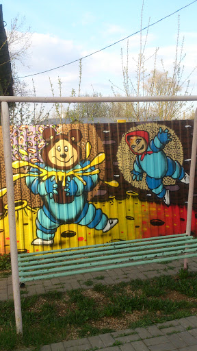 Граффити Маша и Медведь