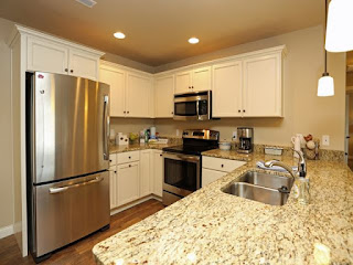 Niagara Ridge Apartments Kitchen