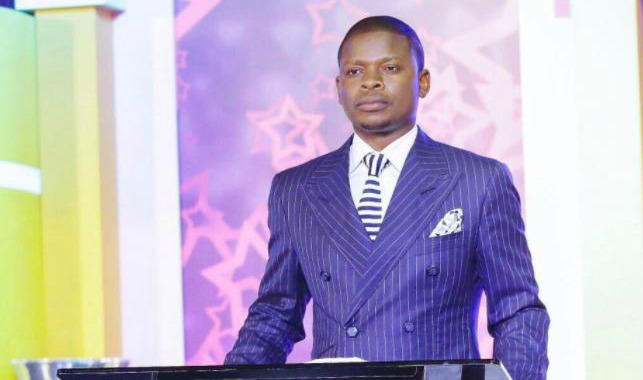 Prophet Shepherd Bushiri has received flack on social media for a video in which he is seen telling his followers to pay tithes and offerings.