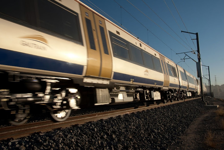 Register to watch as 10 teams make use of the efficiency of the Gautrain system to race each other to a final destination.