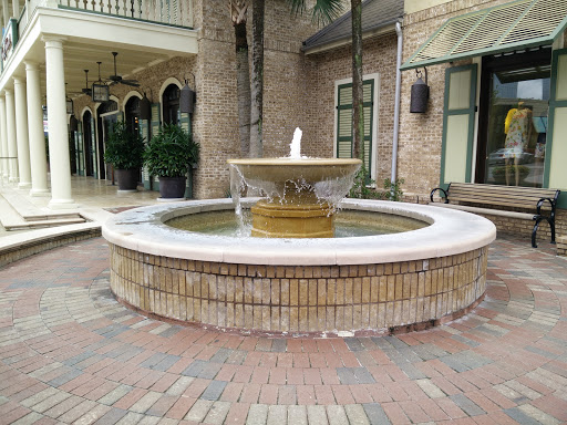 North Tommy Bahamas Fountain